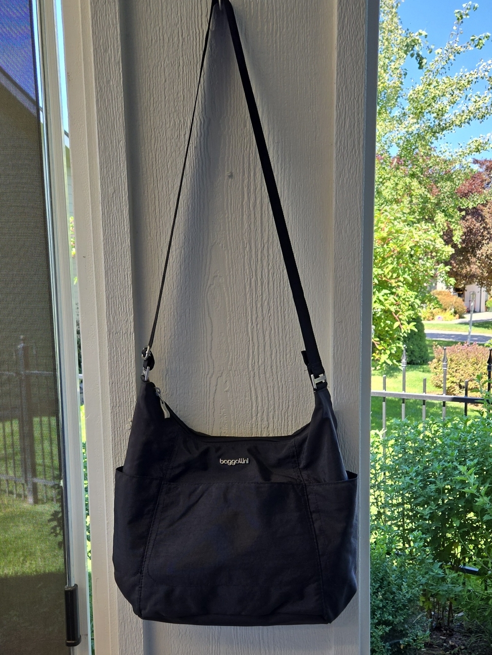 Baggallini Black Nylon Crossbody Travel Bag